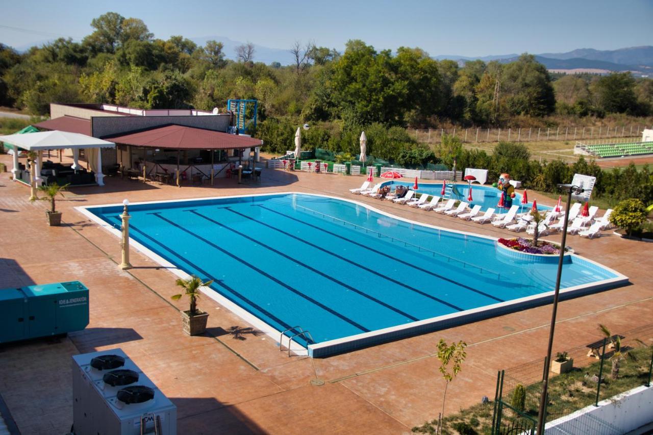 Balneo And Spa Complex Mineral Yagoda Esterno foto